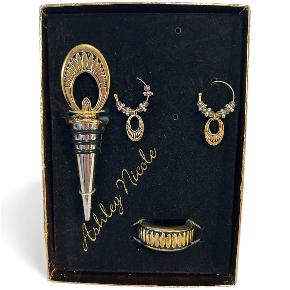 Ashley Nicole Wine Bottle Stopper and Charm Set - Original Packaging